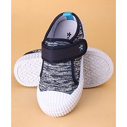 Cute Walk by Babyhug Casual Canvas Shoes with Velcro Closure - Grey