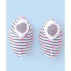 Babyhug 100% Cotton Cap Mittens And Booties Heart Printed - White