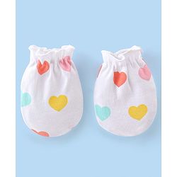 Babyhug 100% Cotton Cap Mittens And Booties Heart Printed - White