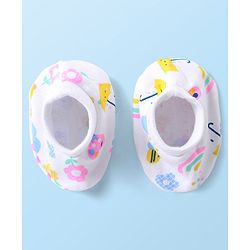 Babyhug 100% Cotton Cap Mittens & Booties Set Floral & Rainbow Print - Multicolour