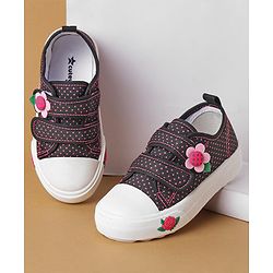 Cute Walk by Babyhug Polka Dots Printed Casual Shoes with Velcro Closure & Floral Applique - Black