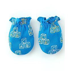 Babyhug 100% Cotton Interlock Knti Cap Mittens & Booties Set Alphabate Print -Blue
