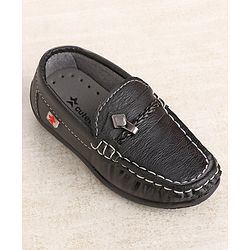 Cute Walk by Babyhug Slip on Loafer with Applique - Black