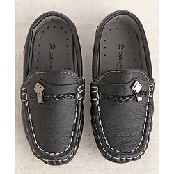 Cute Walk by Babyhug Slip on Loafer with Applique - Black