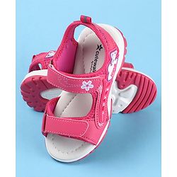 Cute Walk by Babyhug Sandal Velcro Closure Heart Patch - Fuchsia