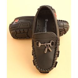 Cute Walk by Babyhug Slip On Solid Formal & Partywear Shoes with Chain Applique - Black