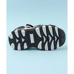 Cute Walk by Babyhug Velcro Closure Sandals - Black