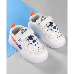 Cute Walk by Babyhug Velcro Closure Sneakers with Astronaut Applique - White & Royal Blue