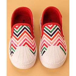 Cute Walk by Babyhug Slip On Zig Zag Pattern Casual Shoes - Red