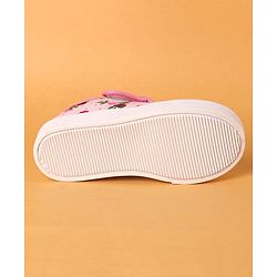Cute Walk by Babyhug Casual Shoes With Velcro Closure Floral Design -  Pink