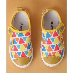Cute Walk by Babyhug Casual Shoes With Velcro Closure Geometric Print - Yellow