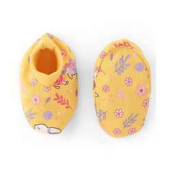 Babyhug 100% Cotton Knit Cap Mittens And Booties Floral Print - Yellow
