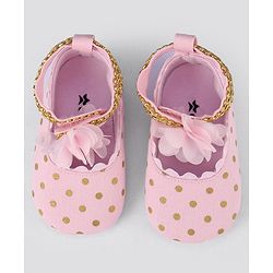 Cute Walk by Babyhug Velcro Closure Booties with Flower Applique - Pink