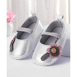 Cute Walk by Babyhug Booties Floral Applique - Silver
