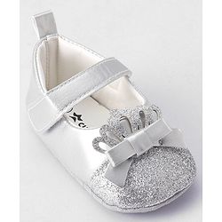 Cute Walk by Babyhug Velcro Closure Booties Bow Applique - Silver