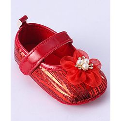 Cute Walk by Babyhug Booties Floral Applique - Red