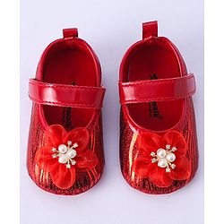 Cute Walk by Babyhug Booties Floral Applique - Red