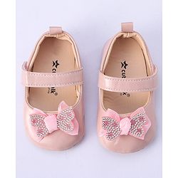 Cute Walk by Babyhug Velcro Closure Booties Bow Applique - Pink