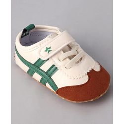 Cute Walk by Babyhug Velcro Closure Booties - Red