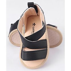 Cute Walk by Babyhug Velcro Closure Booties - Black