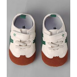 Cute Walk by Babyhug Velcro Closure Booties - White & Brown