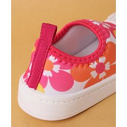 Cute Walk by Babyhug Casual Slip On Shoes Floral Print - Red