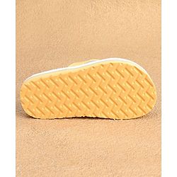 Cute Walk by Babyhug Slip On Flip Flops with Giraffe Print - Blue