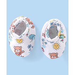 Babyhug 100% Cotton Cap Mittens & Booties with Beach Theme -White
