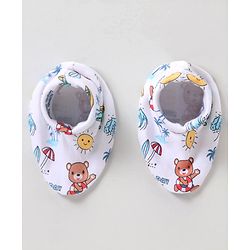 Babyhug 100% Cotton Mittens & Booties Beach Print - White