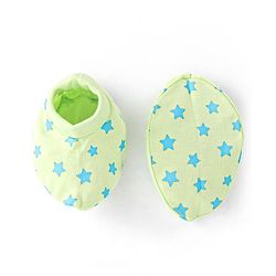 Babyhug 100% Cotton Knit Mittens & Booties Set with Star Print - Green