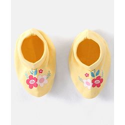 Babyhug 100% Cotton Knit Floral Print Mittens & Booties - Yellow