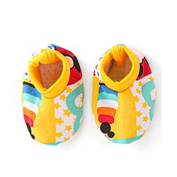 Babyhug Disney  Cap Mitten & Booties With Mickey Mouse All Over Print- Yellow
