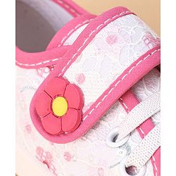 Cute Walk by Babyhug Casual Shoes with Velcro Closure & Floral Print & Applique - Fuchsia