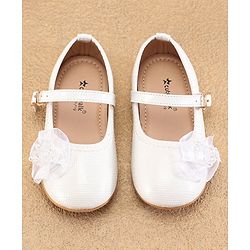 Cute Walk By Babyhug Ballerinas With Buckle Closure & Floral Applique - Golden