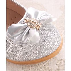 Cute Walk by Babyhug Ballerinas With Velcro Closure & Bow Applique - Silver