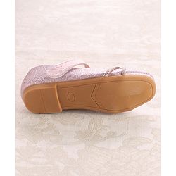 Cute Walk by Babyhug Ballerinas With Velcro Closure & Bow Applique - Pink