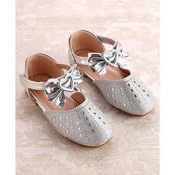 Cute Walk by Babyhug Ballerinas With Velcro Closure & Knot Applique - Silver