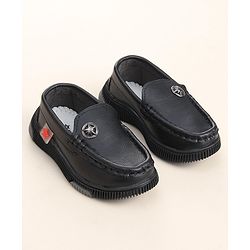 Cute Walk by Babyhug Slip On Solid Formal Shoes Star Applique - Black