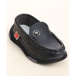 Cute Walk by Babyhug Slip On Solid Formal Shoes Star Applique - Black