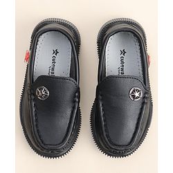 Cute Walk by Babyhug Slip On Solid Formal Shoes Star Applique - Black