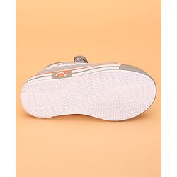 Cute Walk by Babyhug Velcro Closure Casual Shoes - Grey