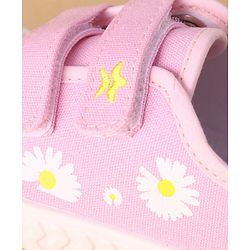 Cute Walk by Babyhug Casual Shoes with Velcro Closure Floral Print - Pink