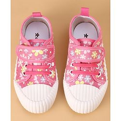 Cute Walk by Babyhug Casual Shoes with Velcro Closure Floral Print - Fuchsia