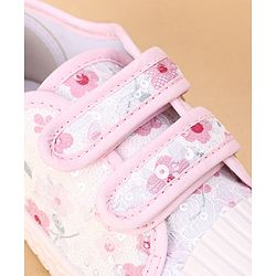 Cute Walk by Babyhug Casual Shoes with Velcro Closure Floral Print - Pink