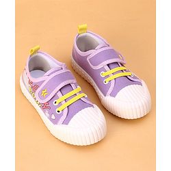 Cute Walk by Babyhug Casual Shoes with Velcro Closure Text Design - Black