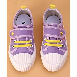 Cute Walk by Babyhug Casual Shoes with Velcro Closure Text Design - Black