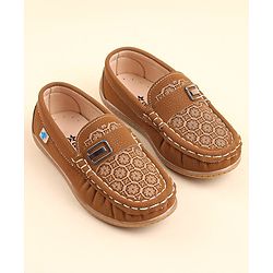 Cute Walk by Babyhug Slip On Loafer Shoes with Star Print - Brown
