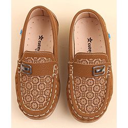 Cute Walk by Babyhug Slip On Loafer Shoes with Star Print - Brown
