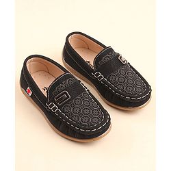 Cute Walk by Babyhug Slip On Loafer Shoes with Star Print - Brown