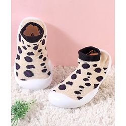 Cute Walk by Babyhug Slip On Socks Shoes with Cheetah Theme Print -  White